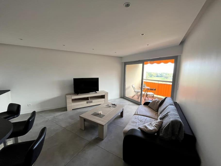 Appartement 2 Pieces Vue Mer, A Proximite De *
