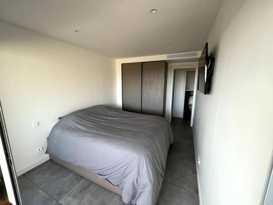 2 Pieces Vue Mer, A Proximite De Appartement Mandelieu